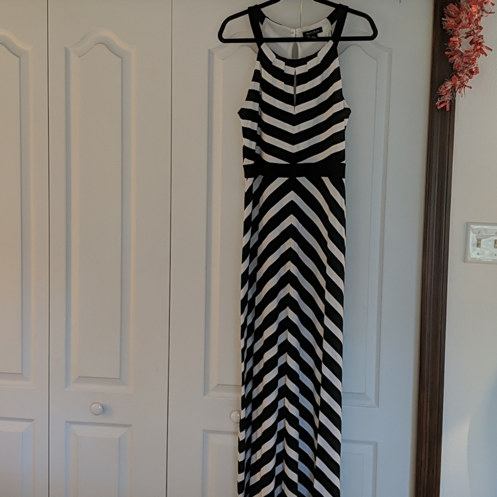 Sleeveless striped maxi dress